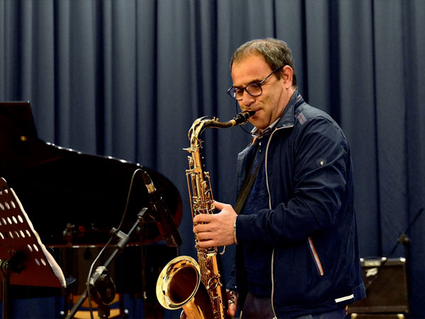 MusicaFacendo | Mauro Sarro docente di Sassofono