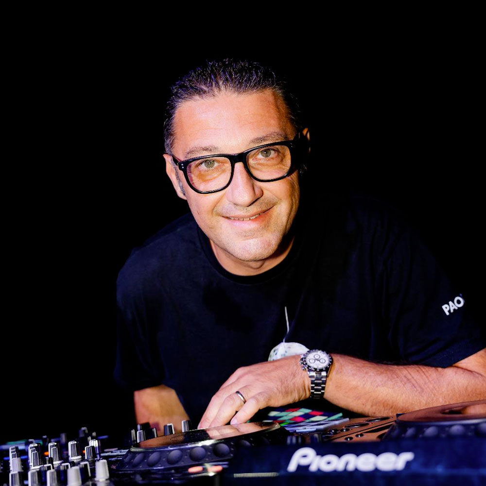 Paolo Rossi (Paolino Rossi dj) docente di Musicafacendo | Docente di Disc Jockeying per MusicaFacendo | la scuola di musica di Bobbio